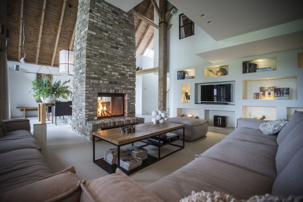 Schoorsteen moderne woonboerderij